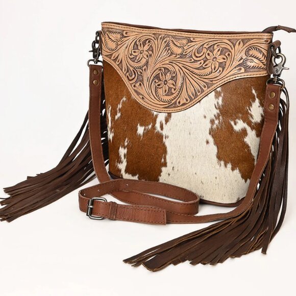 Beautiful Hand Tooled Concealed Carry Handbag - Picture 1 of 9